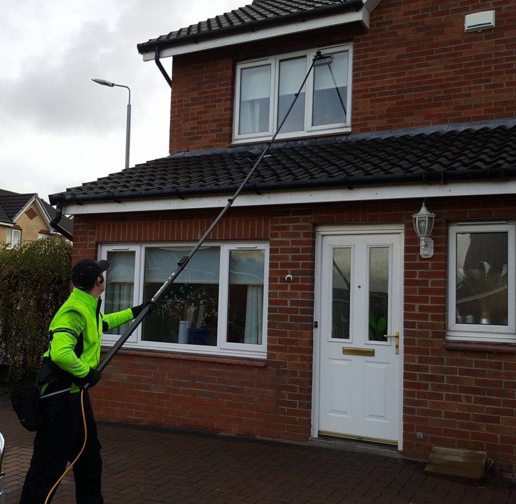Top Tips for Affordable Window Cleaning